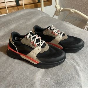 COLUMBIA Women’s Wildone Anthem Shoe Black Red Coral Size 8